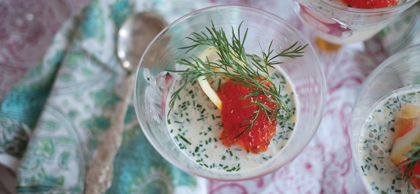 Lyxig löjromspannacotta – en krämig förrätt med dill, löjrom och citron